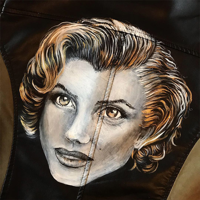 handgemaltes Portrait von Marilyn Monroe auf einer Lederjacke
